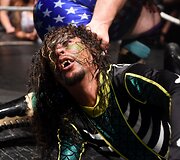 &bdquo;Hoodslam&ldquo; &ndash; beproti&scaron;kaiusias ir ne&scaron;vankiausias Oklando amerikieti&scaron;kų imtynių vakaras