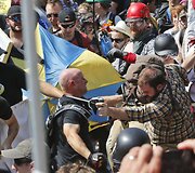 Kra&scaron;tutinių de&scaron;iniųjų eitynės &Scaron;arlotsvilyje