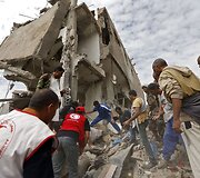 Jemeno sostinėje per Saudo Arabijos vadovaujamos koalicijos antskrydžius žuvo 14 civilių