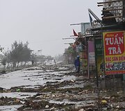 Vietname siaučia smarkus taifūnas Doksuri