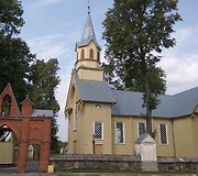 1881 m. Raudėnų &Scaron;v. apa&scaron;talo Baltramiejaus bažnyčia