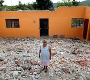 Po žemės drebėjimo: meksikiečių portretai savo namų griuvėsiuose