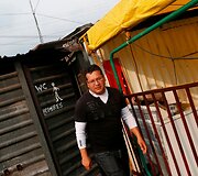 Per 1985 m. žemės drebėjimą namų netekę meksikiečiai vis dar glaudžiasi lū&scaron;nyne