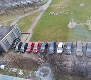Automobilių stovėjimo aik&scaron;telės Vilniaus Žemynos gatvėje