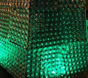 Kauną papuo&scaron;ė eglutė i&scaron; kompaktinių diskų