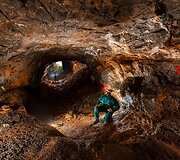 Kuneo urvuose pozuojantis fotografas Paolo Lombardi