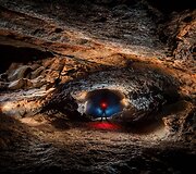 Kuneo urvuose pozuojantis fotografas Paolo Lombardi