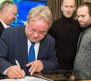 Lietuvos bankas i&scaron;leido proginę monetą, skirtą Baltijos valstybių 100-mečiui