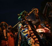 &Scaron;imtai tūkstančių tikinčiųjų Malaizijoje &scaron;venčia hinduistų festivalį