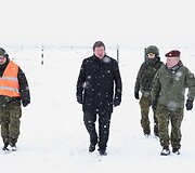 Ministras R. Karoblis susitiko su į Jungtinių Tautų operaciją Malyje i&scaron;vykstančiais Lietuvos kariais