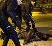 Madride po gatvės prekiautojo mirties įsiplieskė neramumai