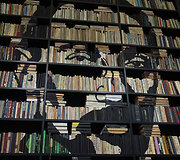 Nacionalinėje bibliotekoje &ndash; nauja Jolitos Vaitkutės instaliacija &bdquo;Pabudę i&scaron; knygų&ldquo;