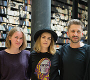 Nacionalinėje bibliotekoje &ndash; nauja Jolitos Vaitkutės instaliacija &bdquo;Pabudę i&scaron; knygų&ldquo;