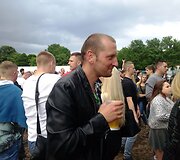 Akimirka i&scaron; lietuvi&scaron;kų Joninių &scaron;ventės Londone