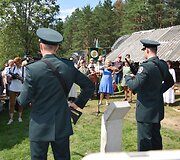 Prie  A.Ramanausko-Vanago ir J.Vitkaus-Kazimieraičio vadavietės Kasčiūnuose skambėjo patriotinės dainos ir kalbos