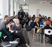 Komiksų centre &Scaron;iaulių bibliotekoje svečias i&scaron; Prancūzijos dalijosi patirtimi su vietos jaunimu