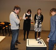 Naujovi&scaron;kai mokytis jaunimą skatina mobilioji technologijų laboratorija