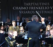 Tarptautinio vasaros festivalio atidarymas Chaimo Frenkelio viloje subūrė &Scaron;iaulių bendruomenę