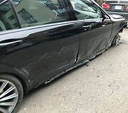 Rinktinės gatvėje medelius i&scaron;vartęs &bdquo;Mercedes-Benz&ldquo; automobilis
