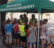 Kauniečiai domėjosi saugiu elgesiu kelyje: aktualiausios &ndash; važiavimo paspirtuku taisyklės