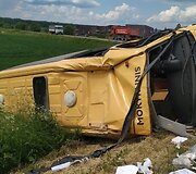 &bdquo;Lexus&ldquo; ir mokyklinio autobuso avarija Poderi&scaron;kiuose