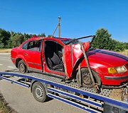 Kretingos rajone vertėsi kiek įkau&scaron;usio jaunuolio vairuojamas automobilis