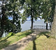 Pakalni&scaron;kių pažintinis takas ir piliakalnis