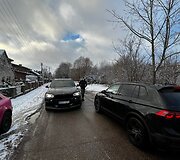 Kauno Sodininkų gatve moksleiviai į mokyklą keliauja nesaugiai