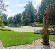 &Scaron;amo skulptūra Kuoknesės parke