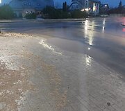 Ties Ukmergės gatvės Kaune pėsčiųjų perėja besikaupianti bala