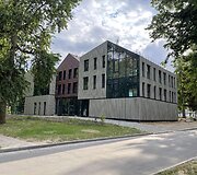 Bir&scaron;tone ilgą laiką akį rėžę griuvėsiai prie&scaron; ir po rekonstrukcijos