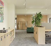 Vietoj &bdquo;vaiduoklio&ldquo; Bir&scaron;tone i&scaron;kilsiančio pastato interjero vizualizacijos