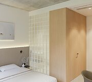 Vietoj &bdquo;vaiduoklio&ldquo; Bir&scaron;tone i&scaron;kilsiančio pastato interjero vizualizacijos