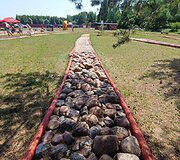 Basų kojų takas &scaron;alia Kadagių slėnio