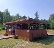 Basų kojų takas &scaron;alia Kadagių slėnio