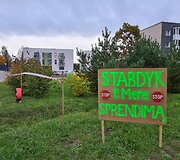Gyventojų protestas prie&scaron; kelio palei namų langus tiesimą Raudondvaryje