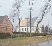 Stiprus vėjas nuplė&scaron;ė dalį Žvirgždaičių &Scaron;vč. Jėzaus &Scaron;irdies bažnyčios stogo