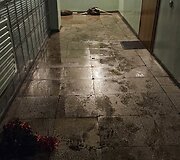 Vaizdai i&scaron; aplieto Taikos pr. Kaune daugiabučio