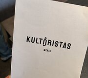 Mėsinę valdžiusi sutuoktinių pora Utenoje atidarė kavinę