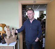 Bir&scaron;tonietis skulptorius Andrius Lik ir jo studija