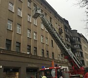Kauno Laisvės alėjoje, daugiabutyje, gaisrininkai ie&scaron;kojo dūmų kvapo &scaron;altinio