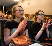 Kauno &scaron;iuolaikinio &scaron;okio teatro &bdquo;Aura&ldquo; spektaklio &bdquo;Godos&ldquo; premjera Lietuvoje