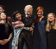 Kauno &scaron;iuolaikinio &scaron;okio teatro &bdquo;Aura&ldquo; spektaklio &bdquo;Godos&ldquo; premjera Lietuvoje