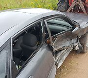 Avarija &Scaron;ilalės rajone: susidūrė &bdquo;Mazda&ldquo; ir &bdquo;Volvo&ldquo;