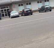 Uniformuotas Kai&scaron;iadorių ugniagesių vir&scaron;ininkas užfiksuotas įrenginėjantis sporto klubą