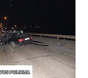 Pirmadienį Marijampolėje ant Kumelionių tilto susidūrė BMW ir &bdquo;Audi&ldquo;