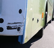 Autobusas liko menkai apgadintas