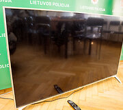 Policijos spaudos konferencija dėl sulaikytų vagių