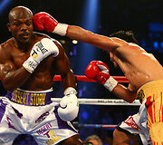 Many Pacquiao &ndash; Timothy Bradley