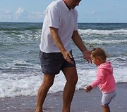 Gintaras Vasiliūnas su anūke Gabija